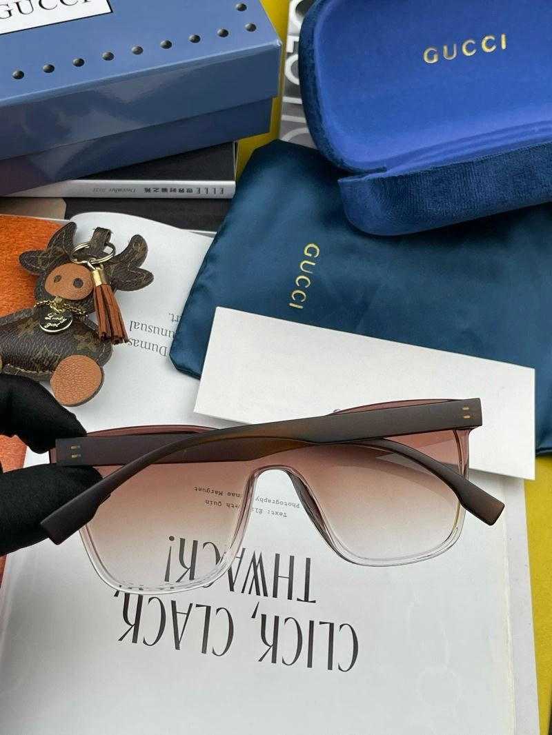 Gucci Sunglasses OnTrend 279781