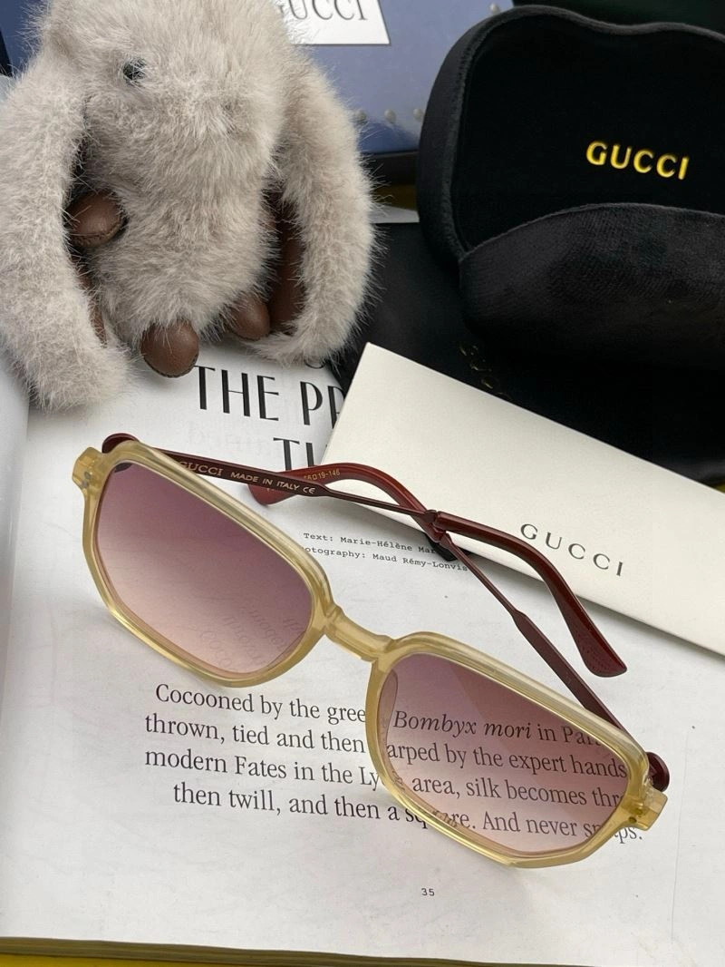 Durable Gucci Sunglasses 279758