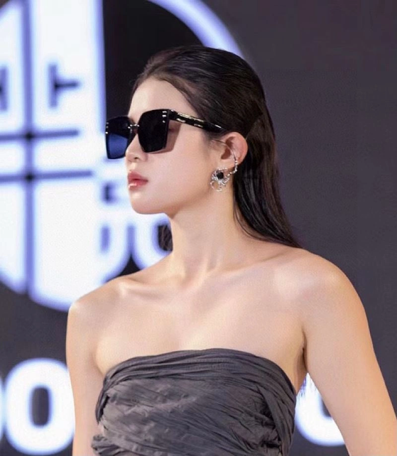 Gucci Sunglasses Refined 279776