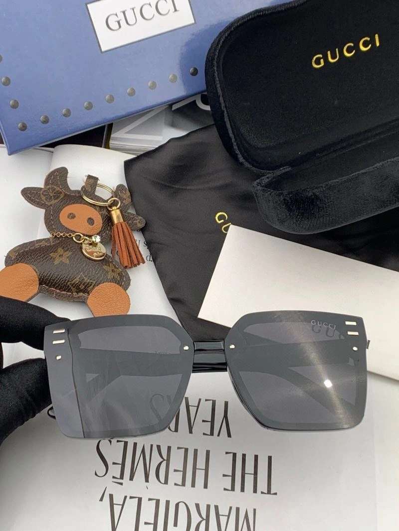 Gucci Sunglasses Refined 279776