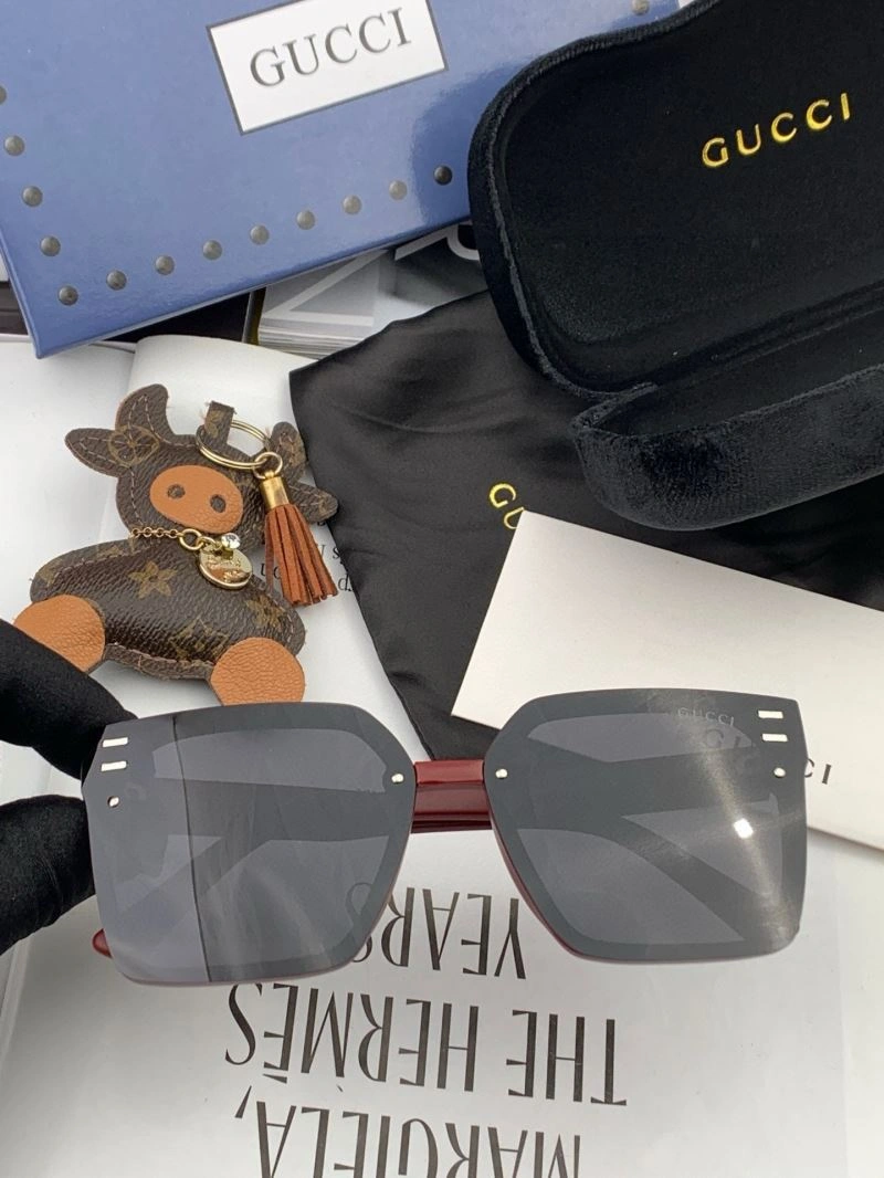 Gucci Sunglasses Refined 279776