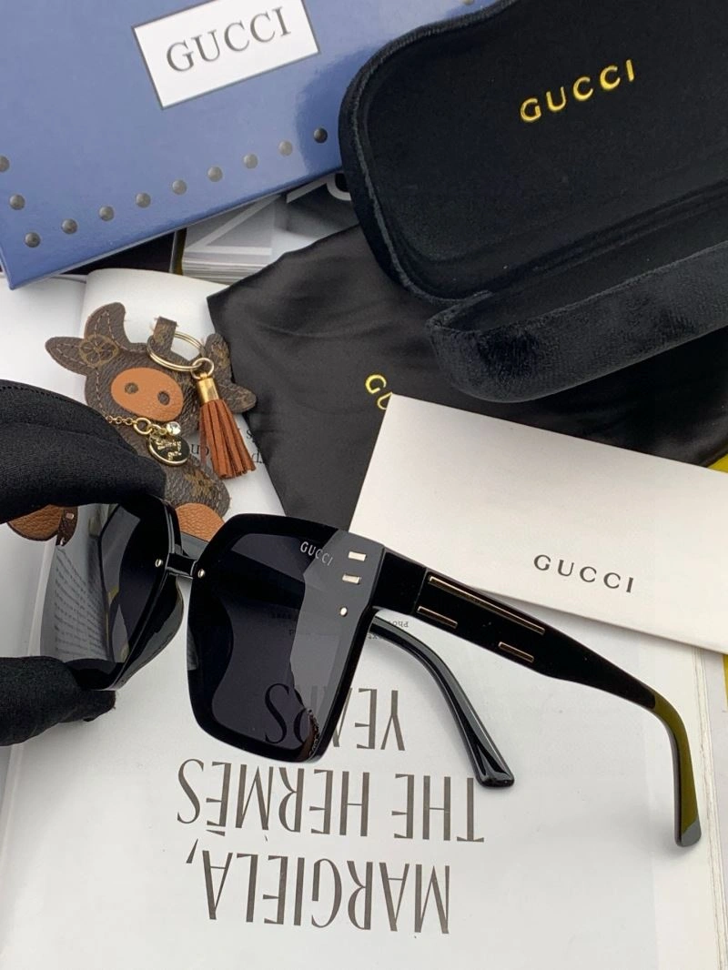 Gucci Sunglasses Refined 279776