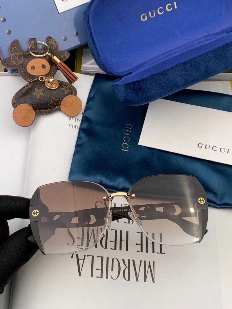 Gucci Sunglasses WaterResistant 279777