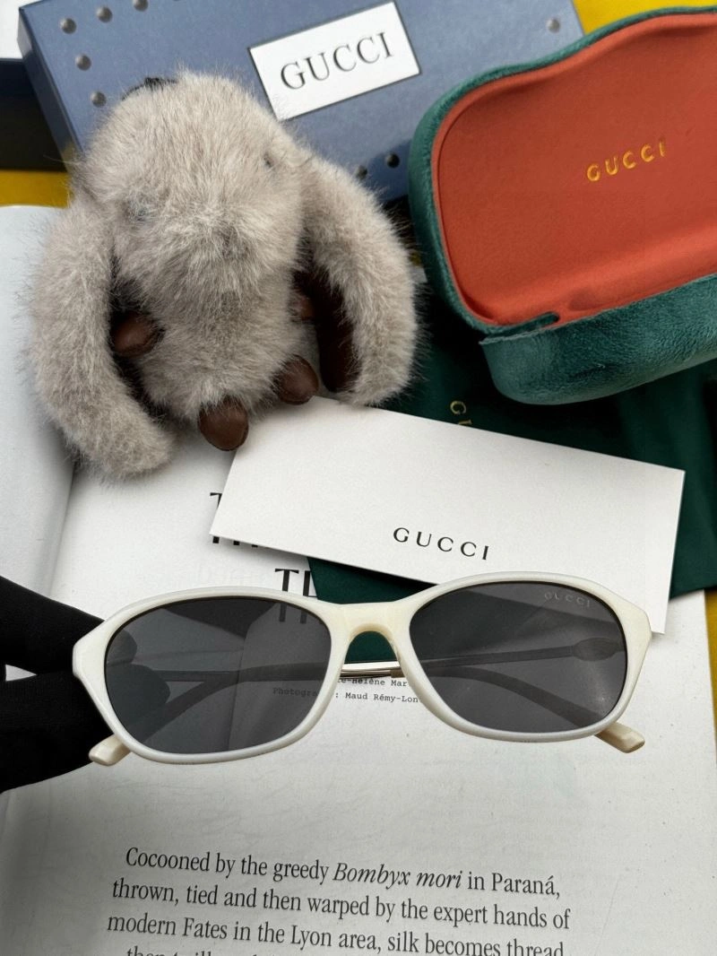 ModernLook Gucci Sunglasses 279755