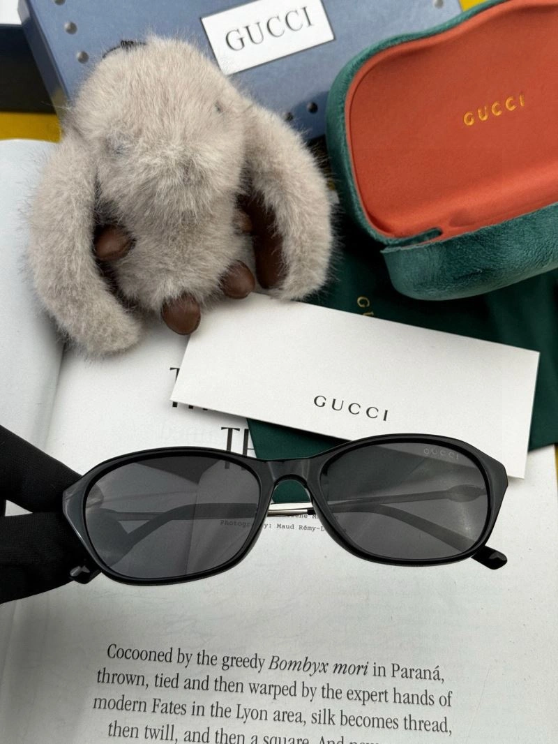 ModernLook Gucci Sunglasses 279755