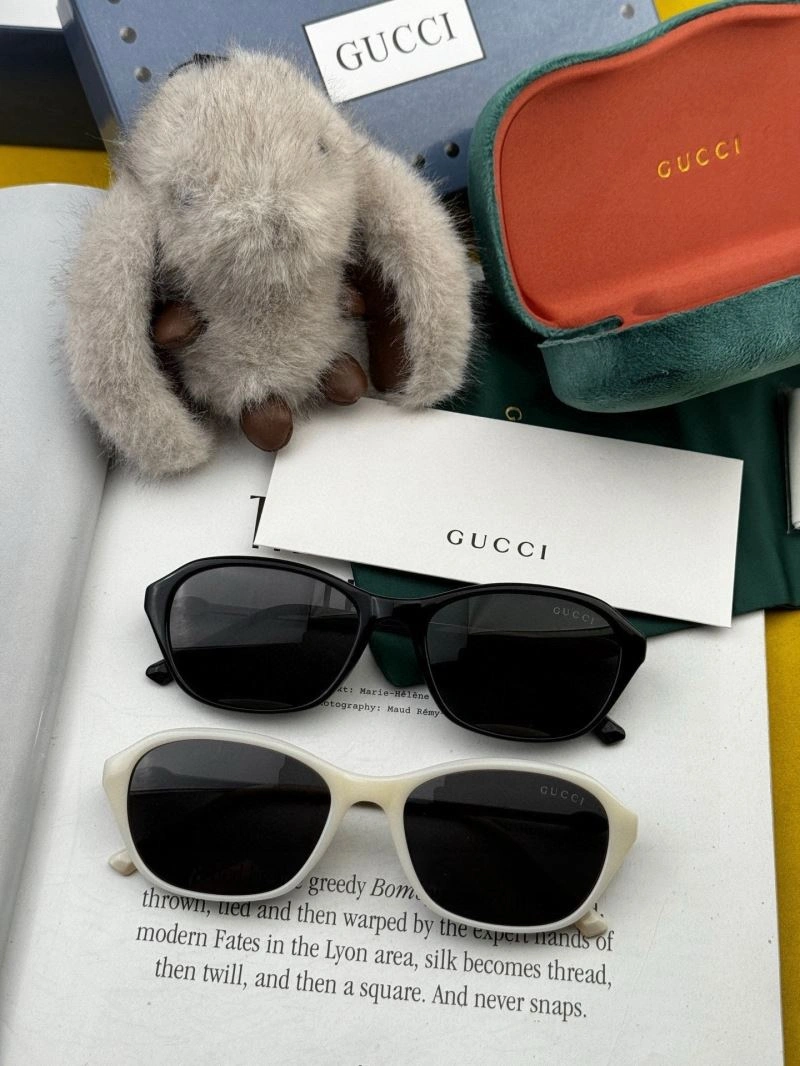 ModernLook Gucci Sunglasses 279755