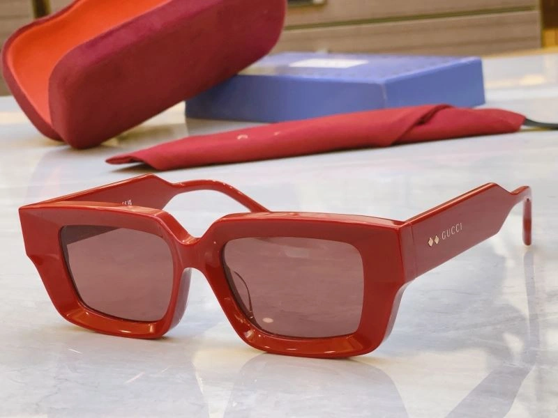 Gucci Sunglasses Lightweight 279763