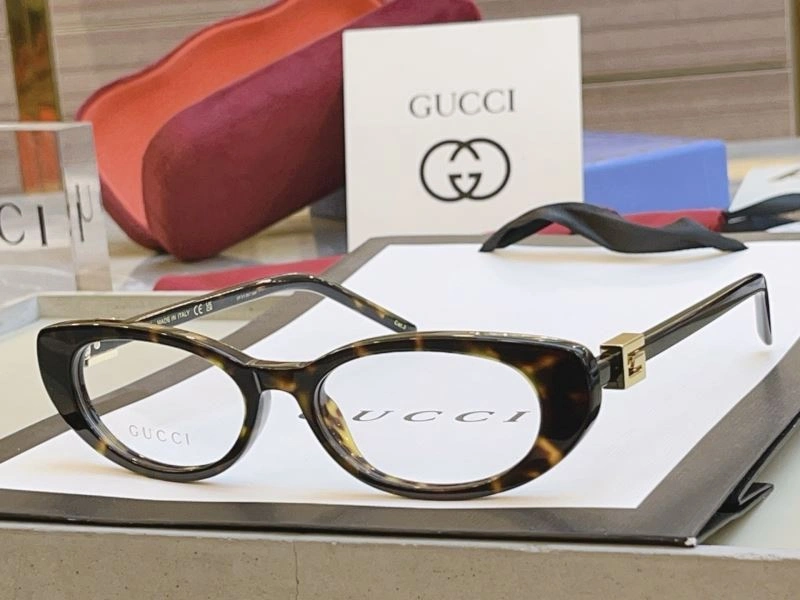 Breathable Gucci Sunglasses 279752