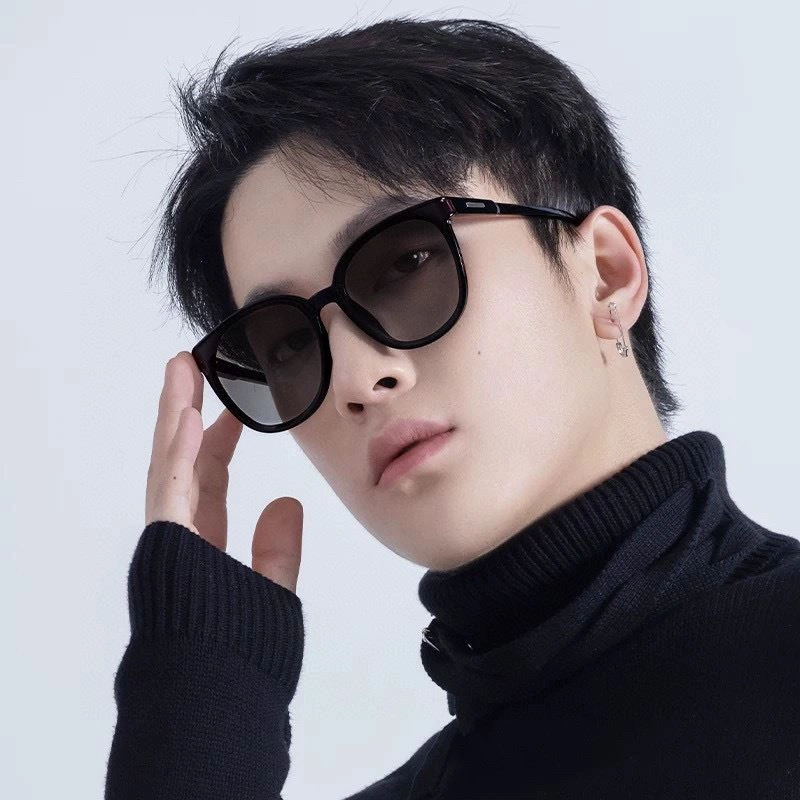 Sleek Gucci Sunglasses 279750