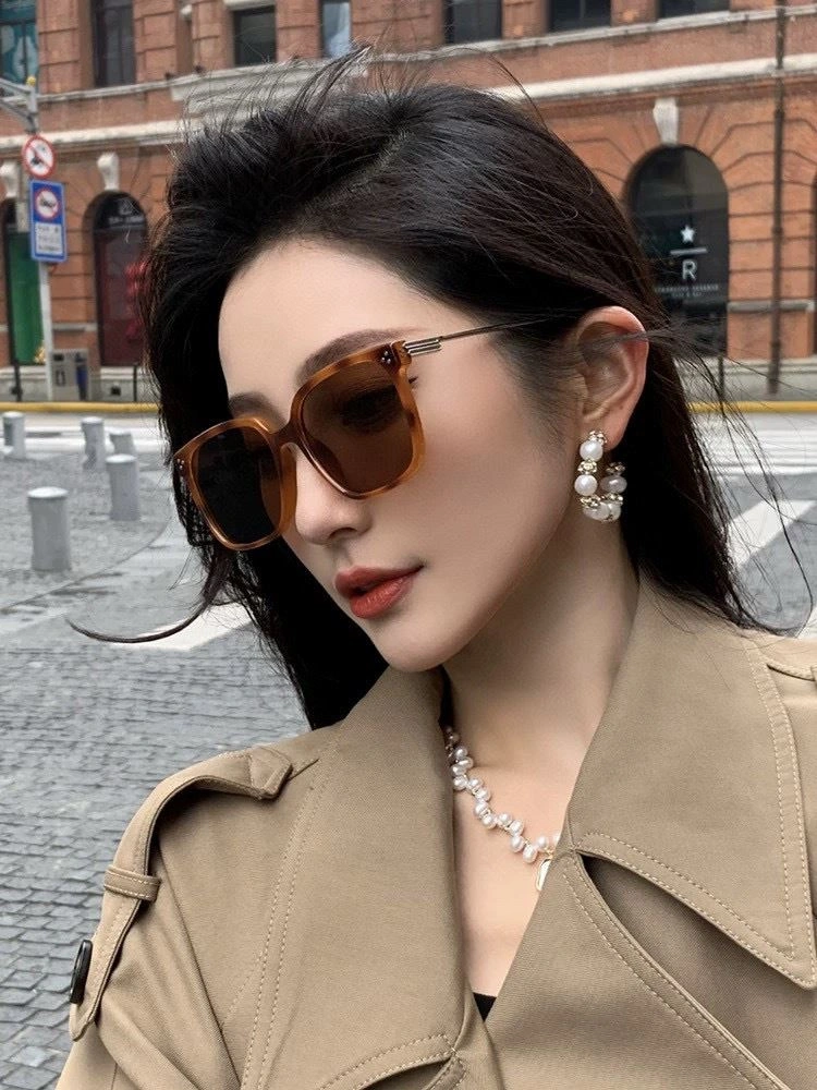 Casual Gucci Sunglasses 279748
