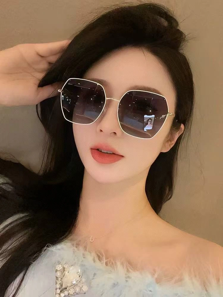 FashionForward Gucci Sunglasses 279749
