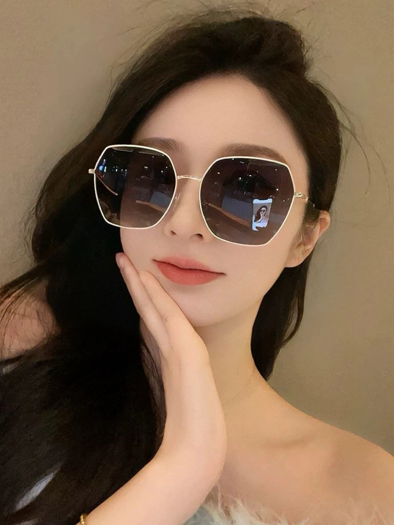 FashionForward Gucci Sunglasses 279749