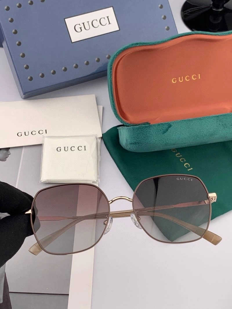 FashionForward Gucci Sunglasses 279749