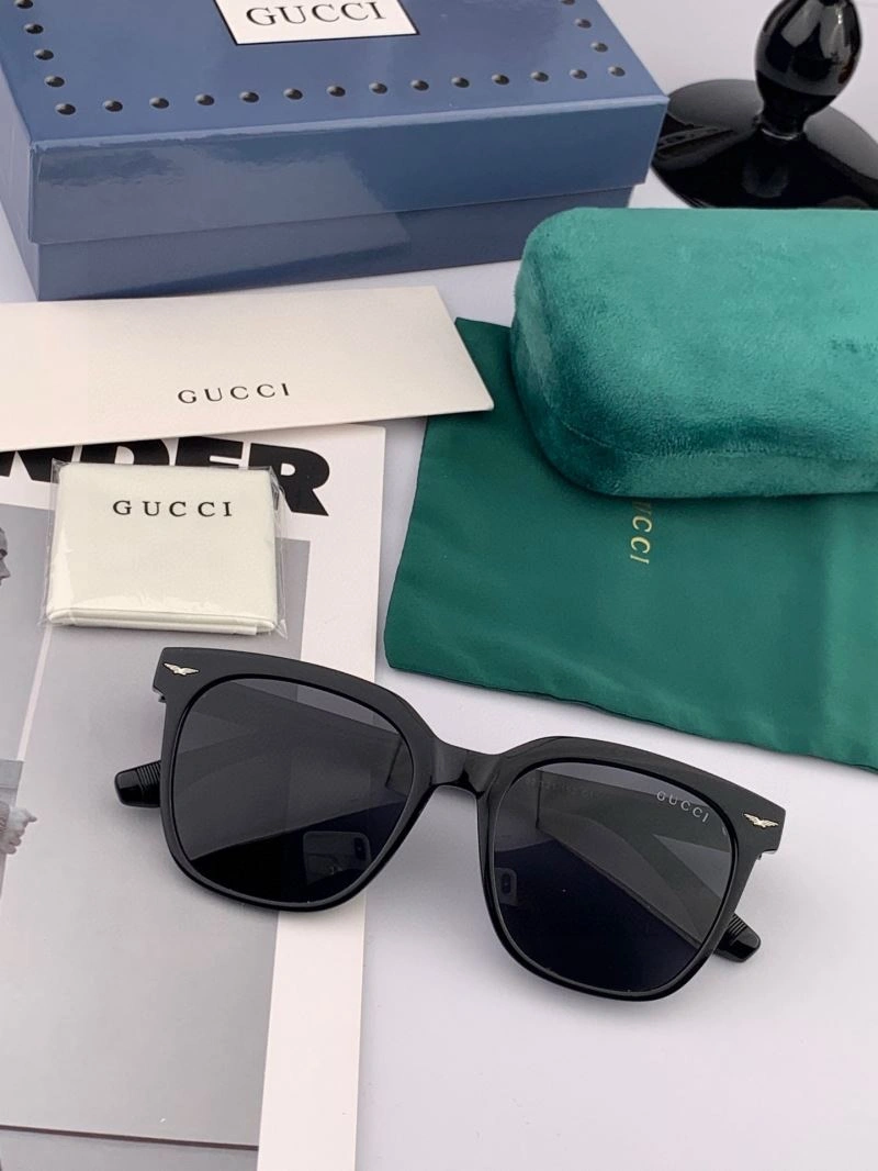 Gucci Sunglasses GoAnywhere 279743