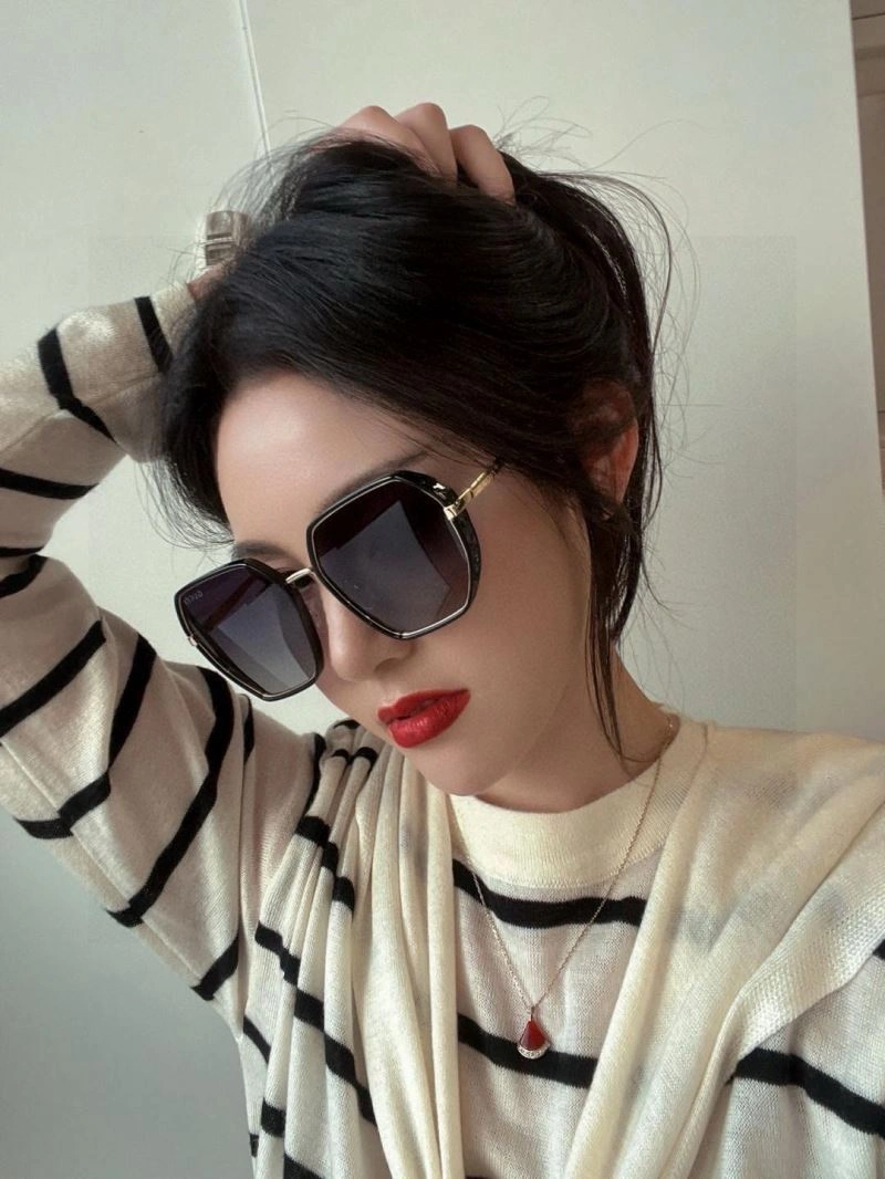 Comfortable Gucci Sunglasses 279737