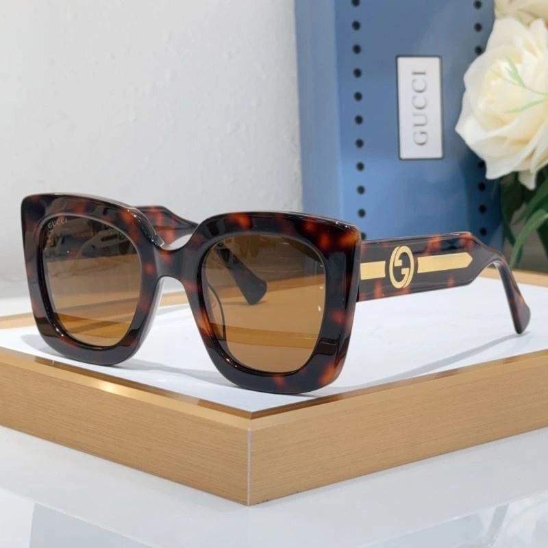 Chic Gucci Sunglasses 280149