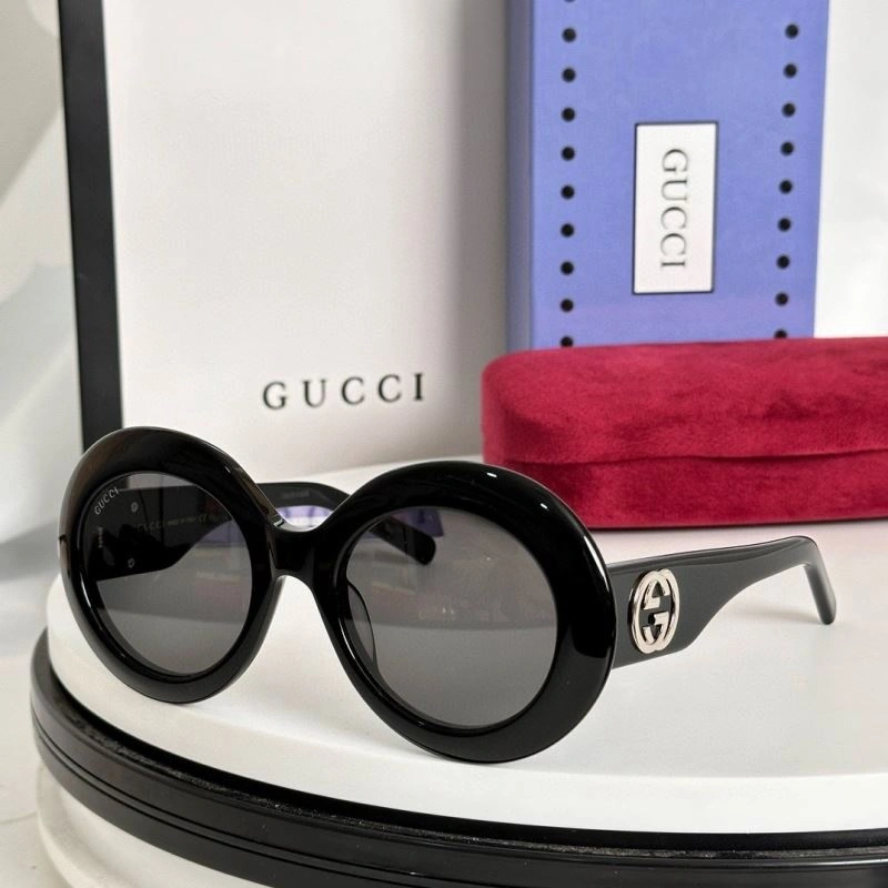 Gucci Sunglasses SunProtective 280146