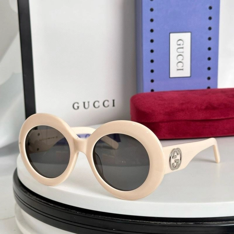 Gucci Sunglasses SunProtective 280146