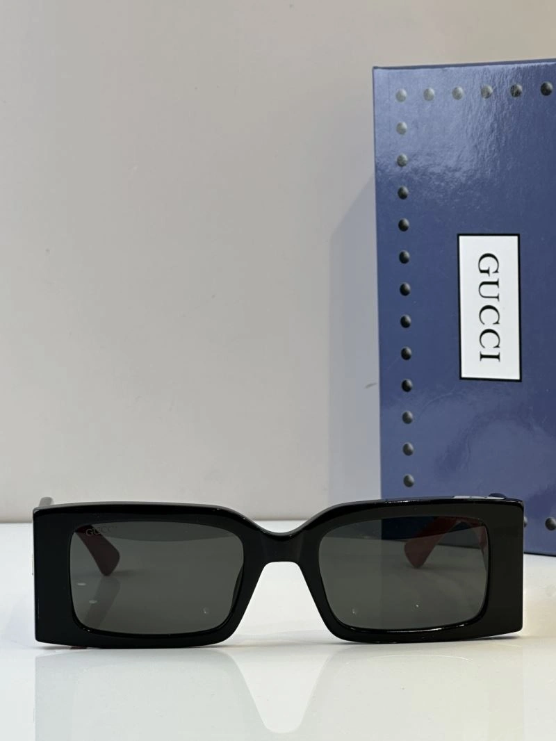 Gucci Sunglasses Lightweight 280154