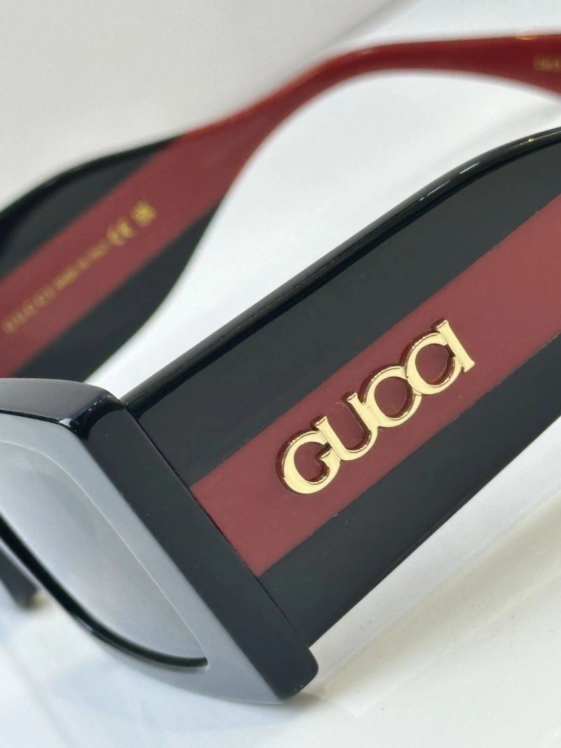 Gucci Sunglasses Lightweight 280154