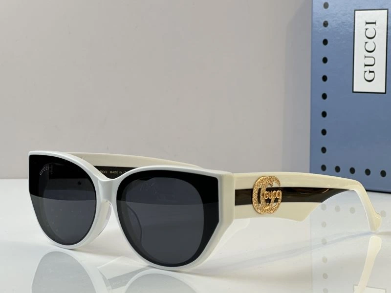 RelaxedFit Gucci Sunglasses 280152