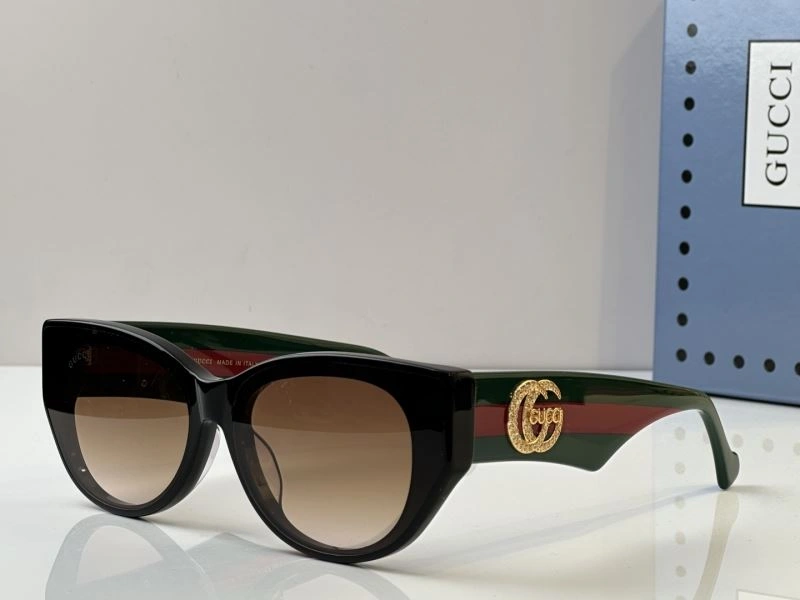 RelaxedFit Gucci Sunglasses 280152