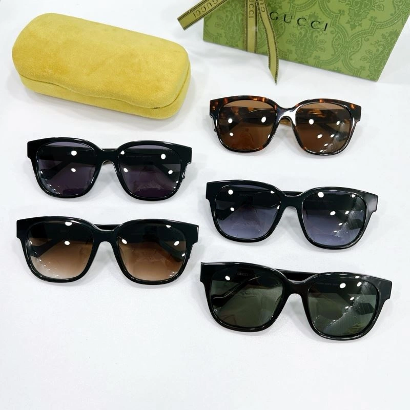 Gucci Sunglasses Cozy 280143