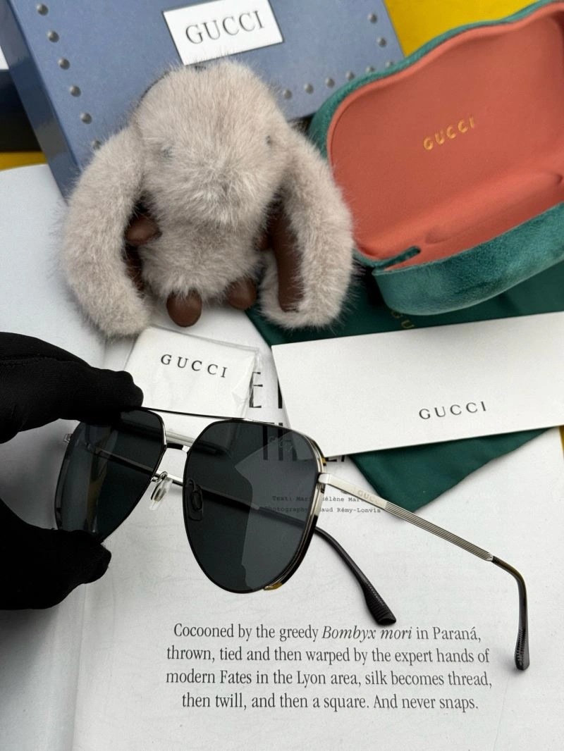 Breathable Gucci Sunglasses 280139