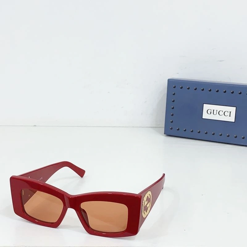 Gucci Sunglasses Resilient 280122