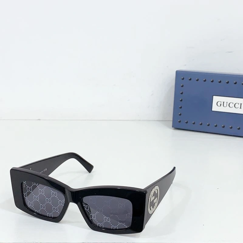 Gucci Sunglasses Resilient 280122
