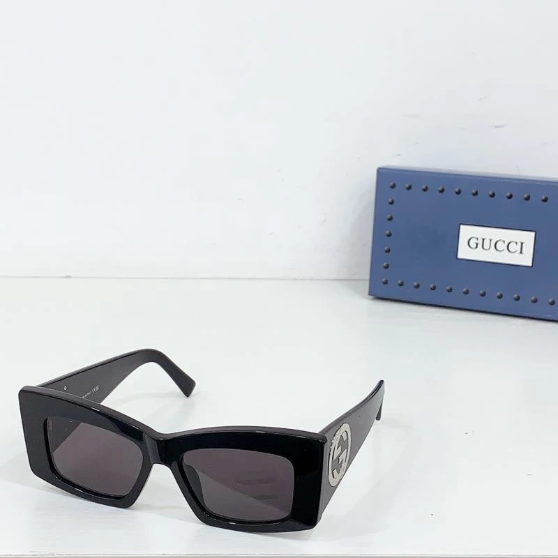 Gucci Sunglasses Resilient 280122