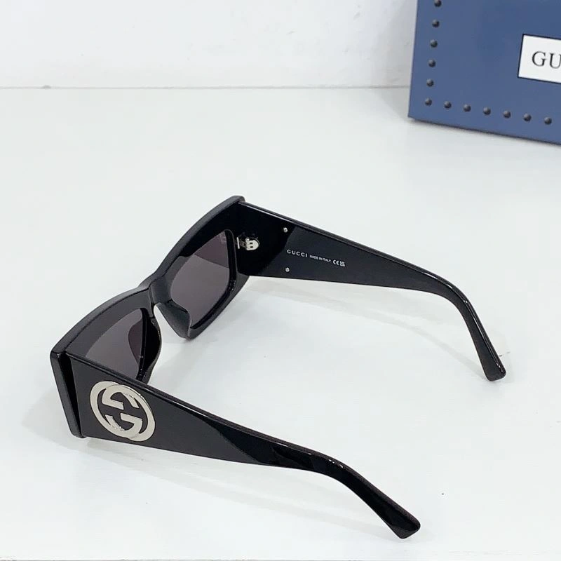 Gucci Sunglasses Resilient 280122