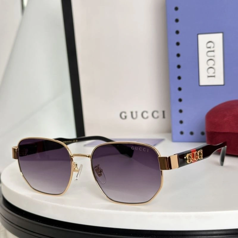 Gucci Sunglasses WaterResistant 280123