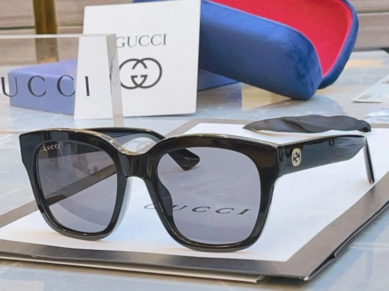 Youthful Gucci Sunglasses 280120