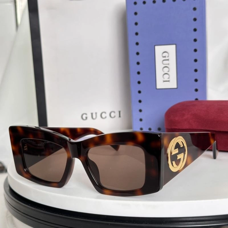 Flexible Gucci Sunglasses 280119