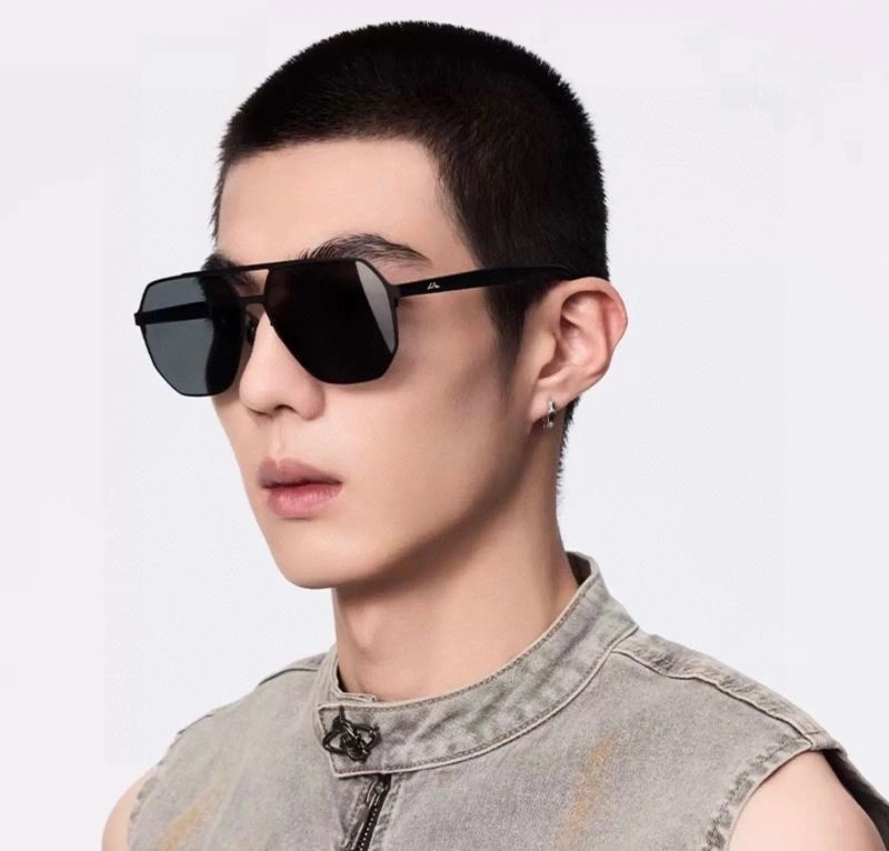 Modern Gucci Sunglasses 280098