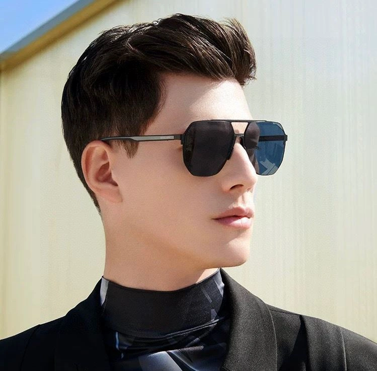 Modern Gucci Sunglasses 280098