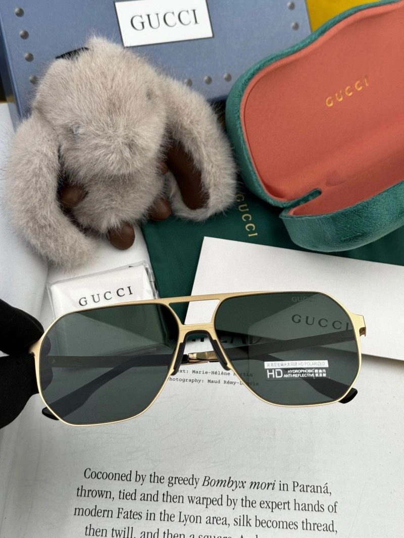 Modern Gucci Sunglasses 280098