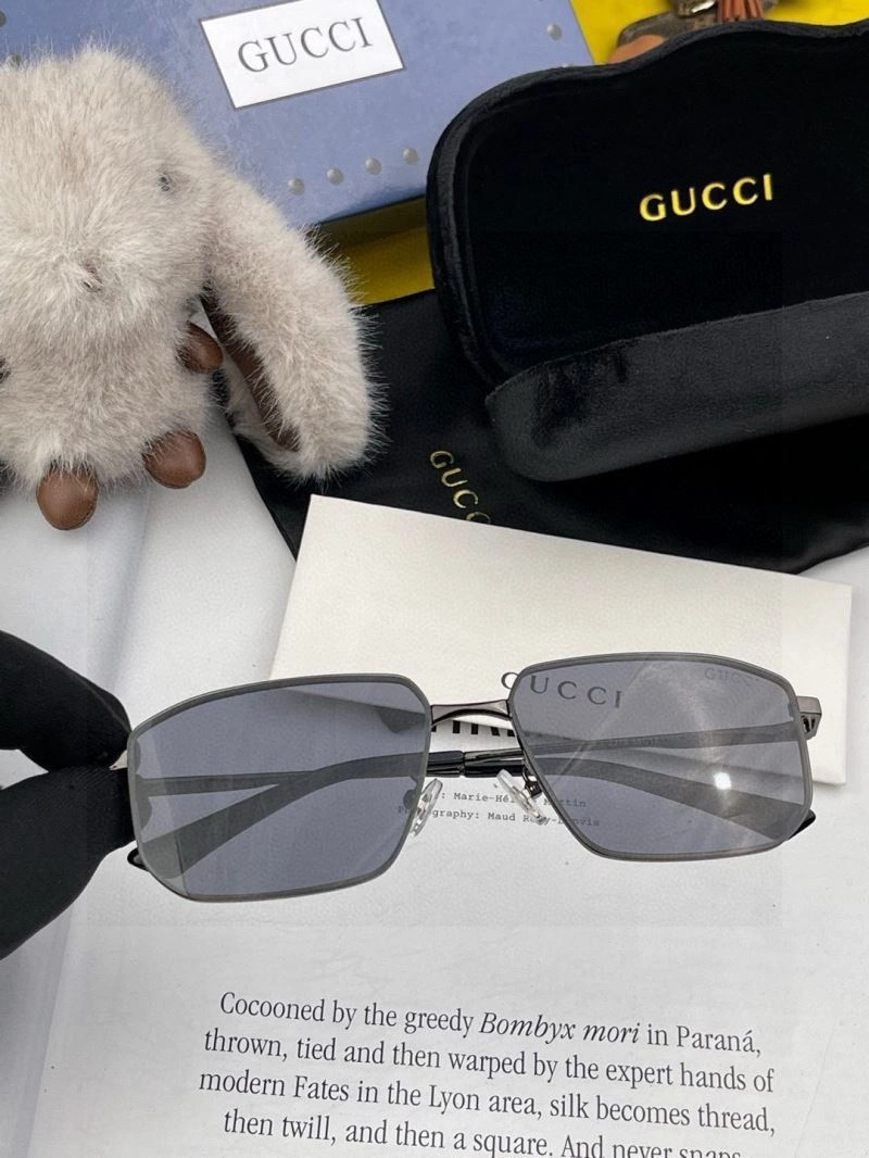 Contemporary Gucci Sunglasses 280089