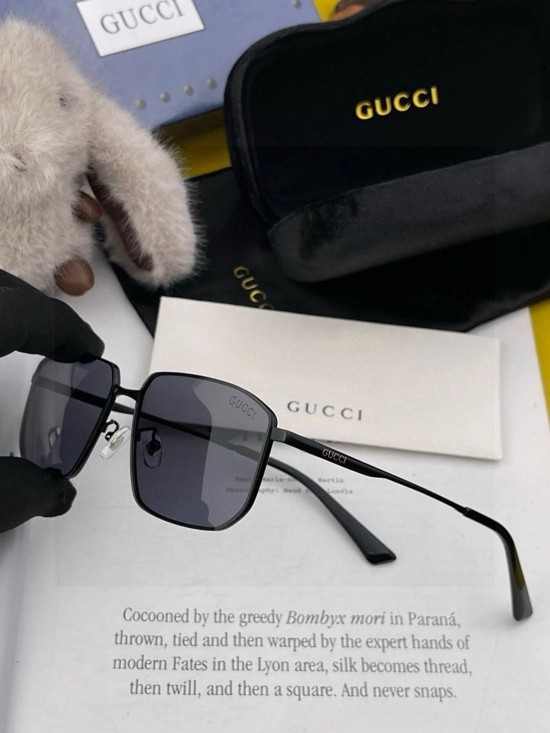 Contemporary Gucci Sunglasses 280089