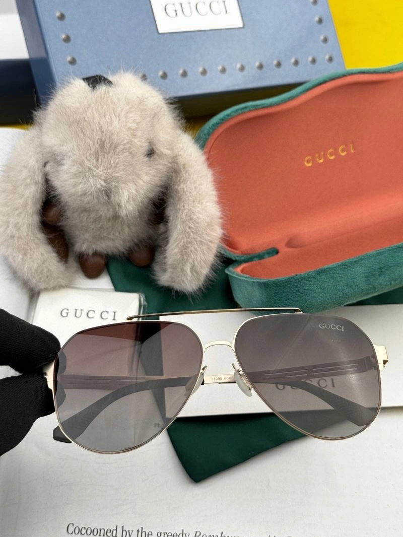 Gucci Sunglasses SportInspired 280110