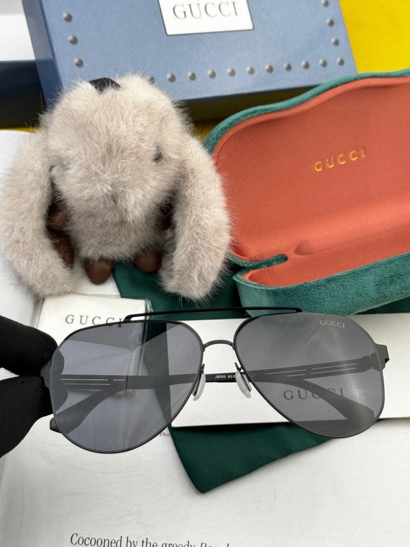 Gucci Sunglasses SportInspired 280110