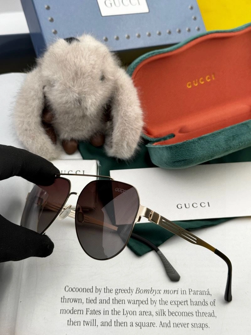 Gucci Sunglasses SportInspired 280110