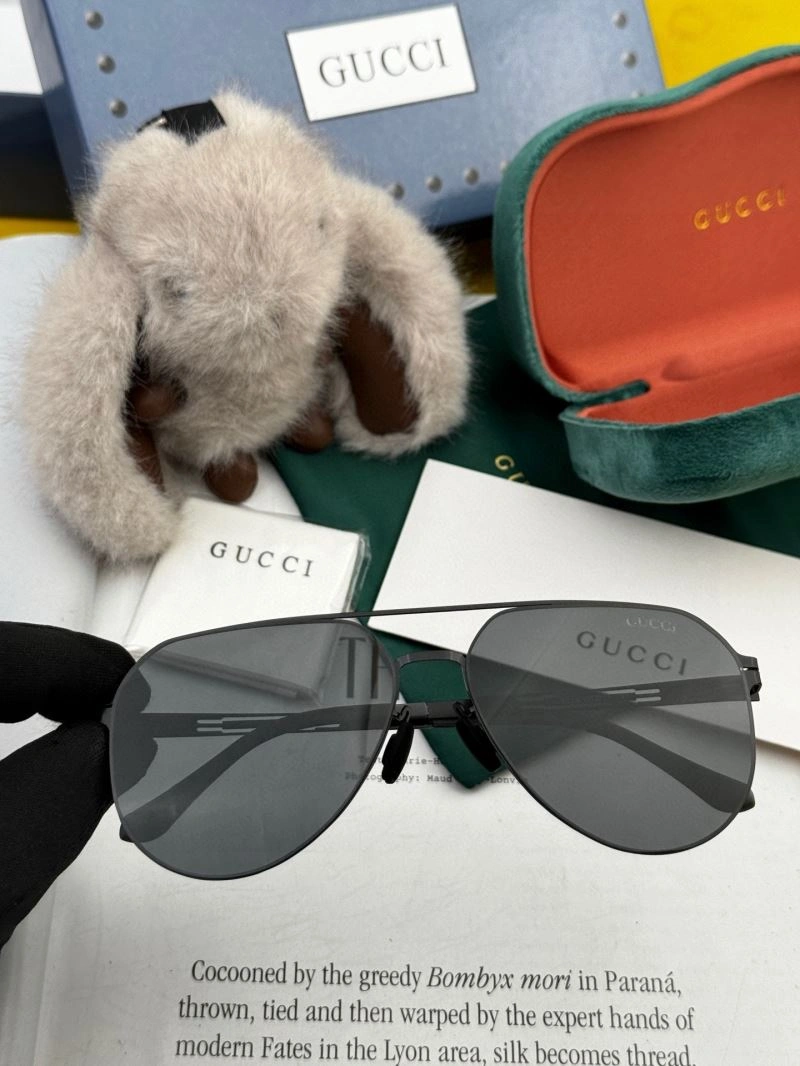 Lightweight Gucci Sunglasses 280103