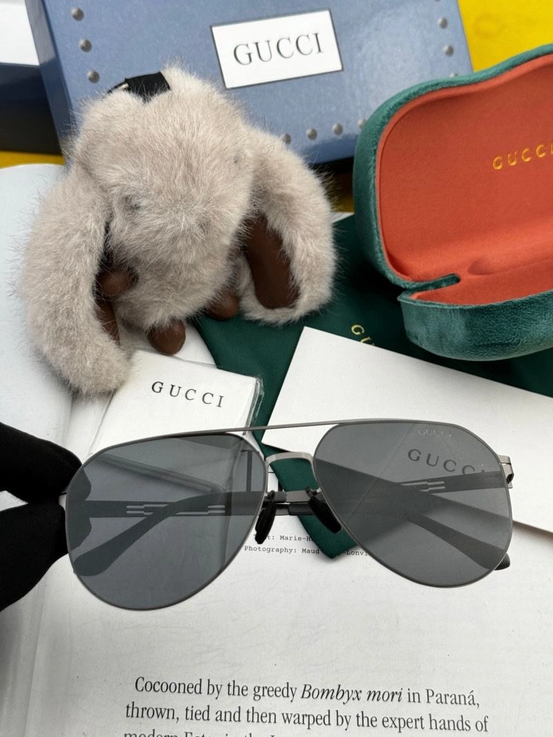 Lightweight Gucci Sunglasses 280103