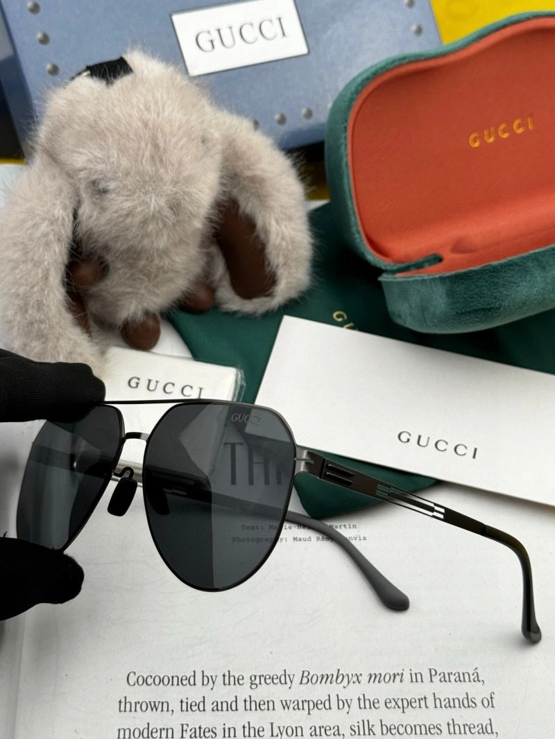 Lightweight Gucci Sunglasses 280103