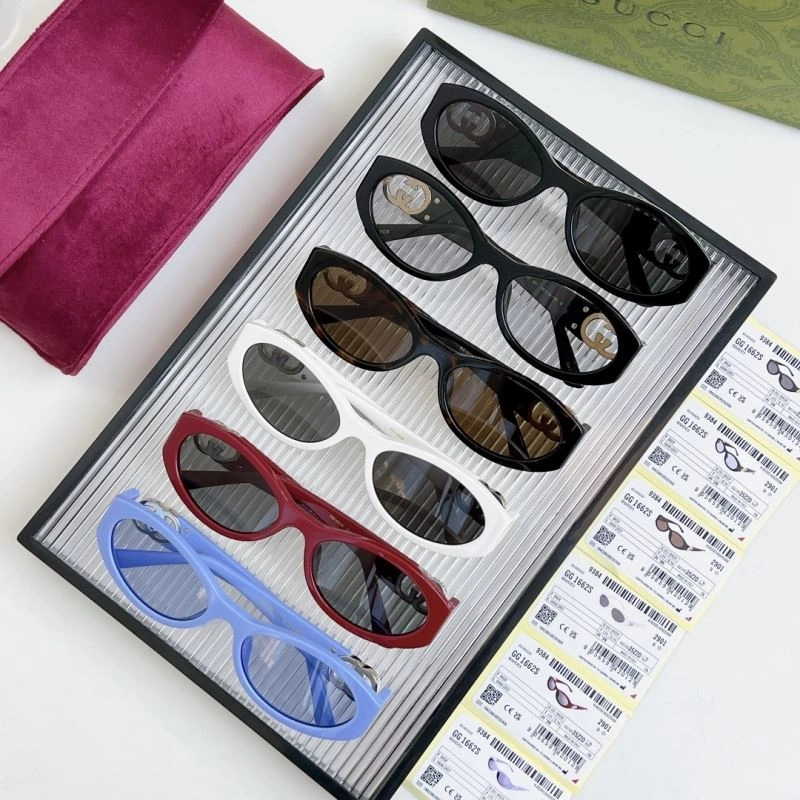 Lightweight Gucci Sunglasses 280082