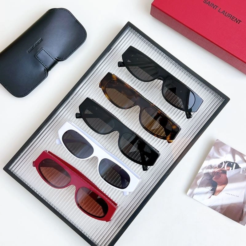 Gucci Sunglasses Practical 280078