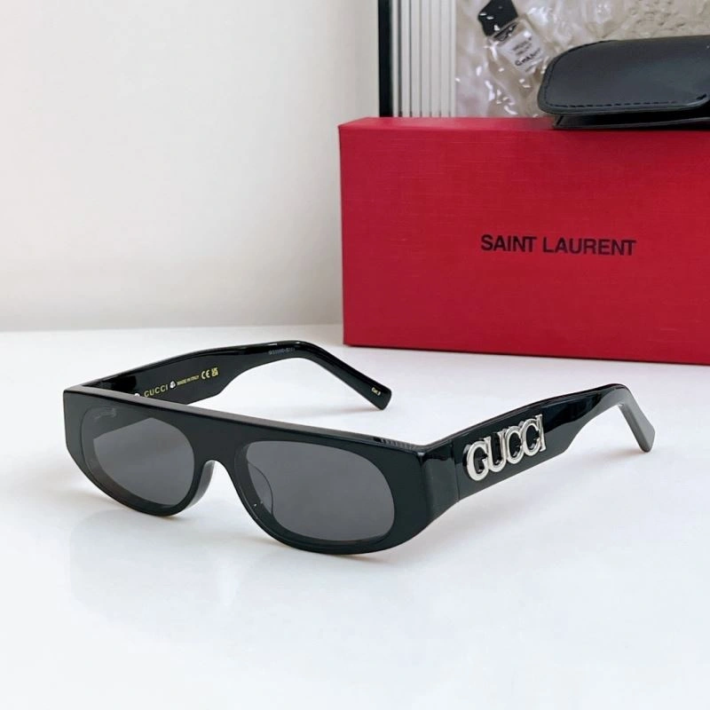 Gucci Sunglasses Practical 280078