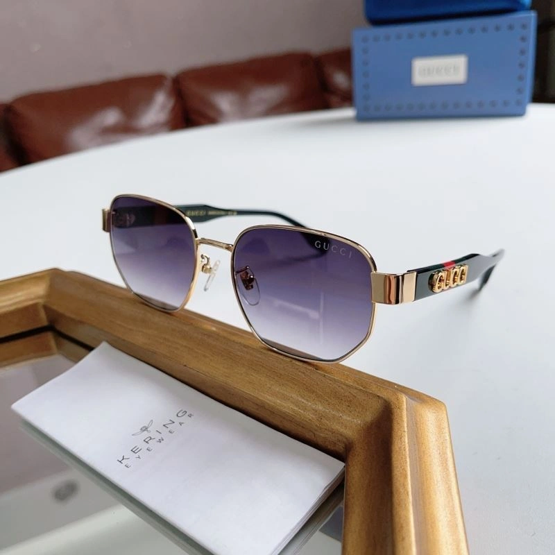 Gucci Sunglasses TravelReady 280076